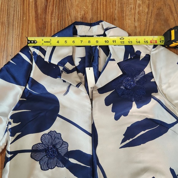 Chicos NWT Travelers Jacquard Floral Jacket Blue Casa Sz 1 M $189 Holiday Party - Picture 12 of 16